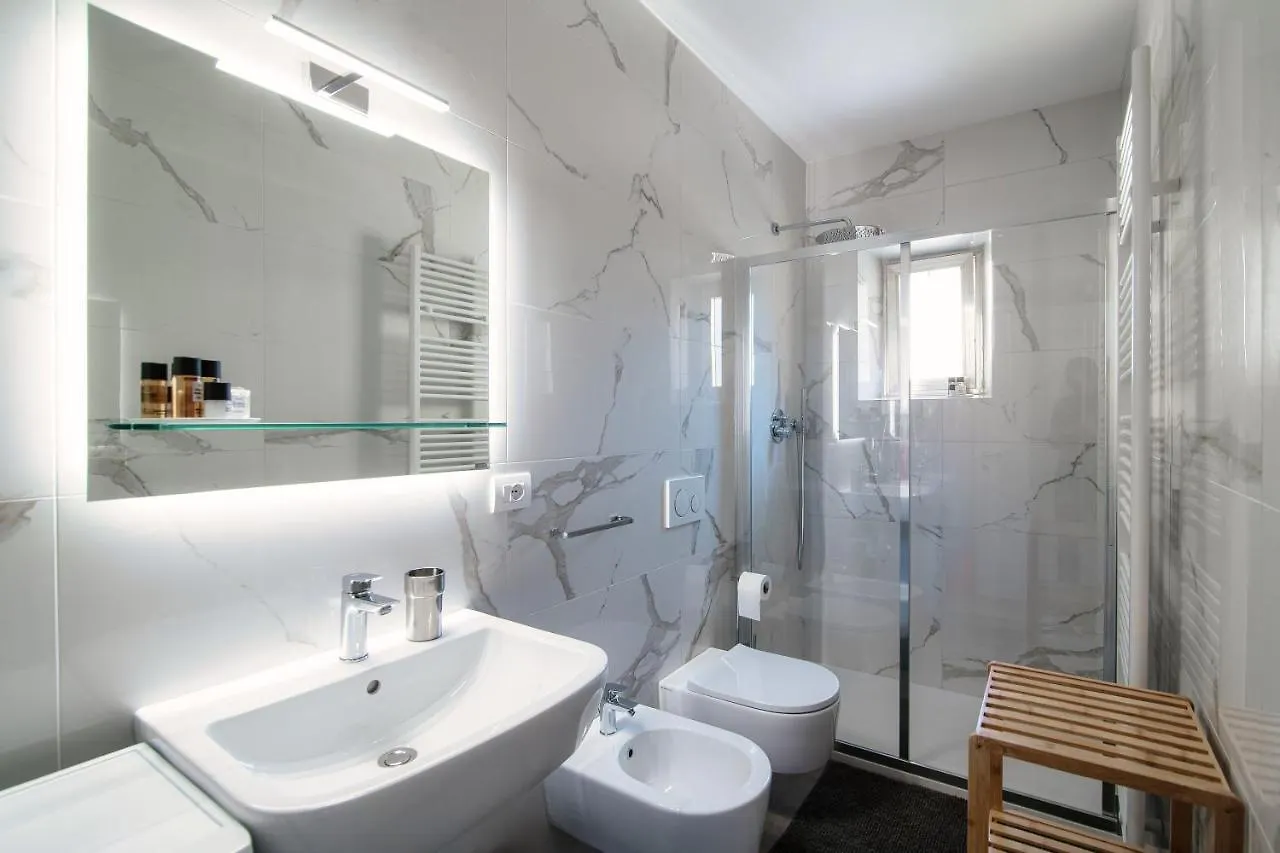 The Bell Tower Apartment - Bellagio Center Italy
